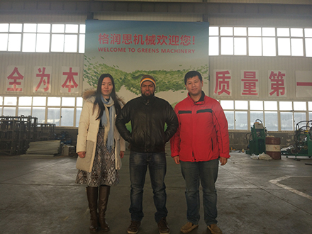 尼日利亞客戶來廠考察圓釘設備